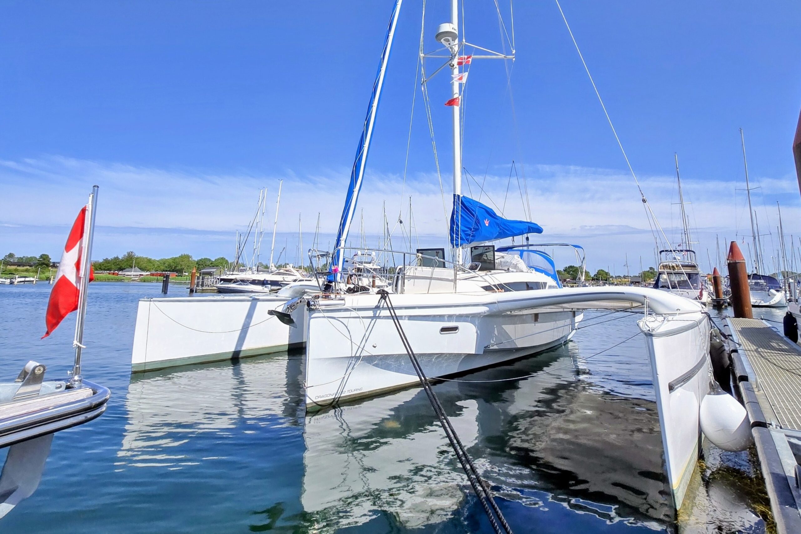 DRAGONFLY 32-30 Touring